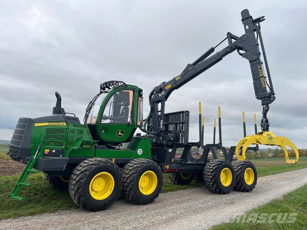 John Deere 1210G 集運機