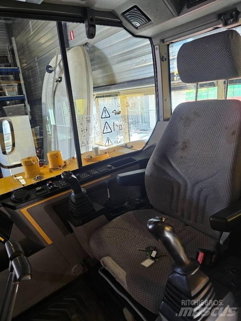 Volvo EC 60 E 小型挖土機/掘鑿機<7t(小型挖掘機)