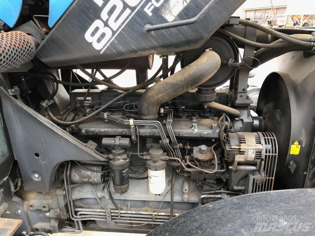 New Holland 8260 曳引機