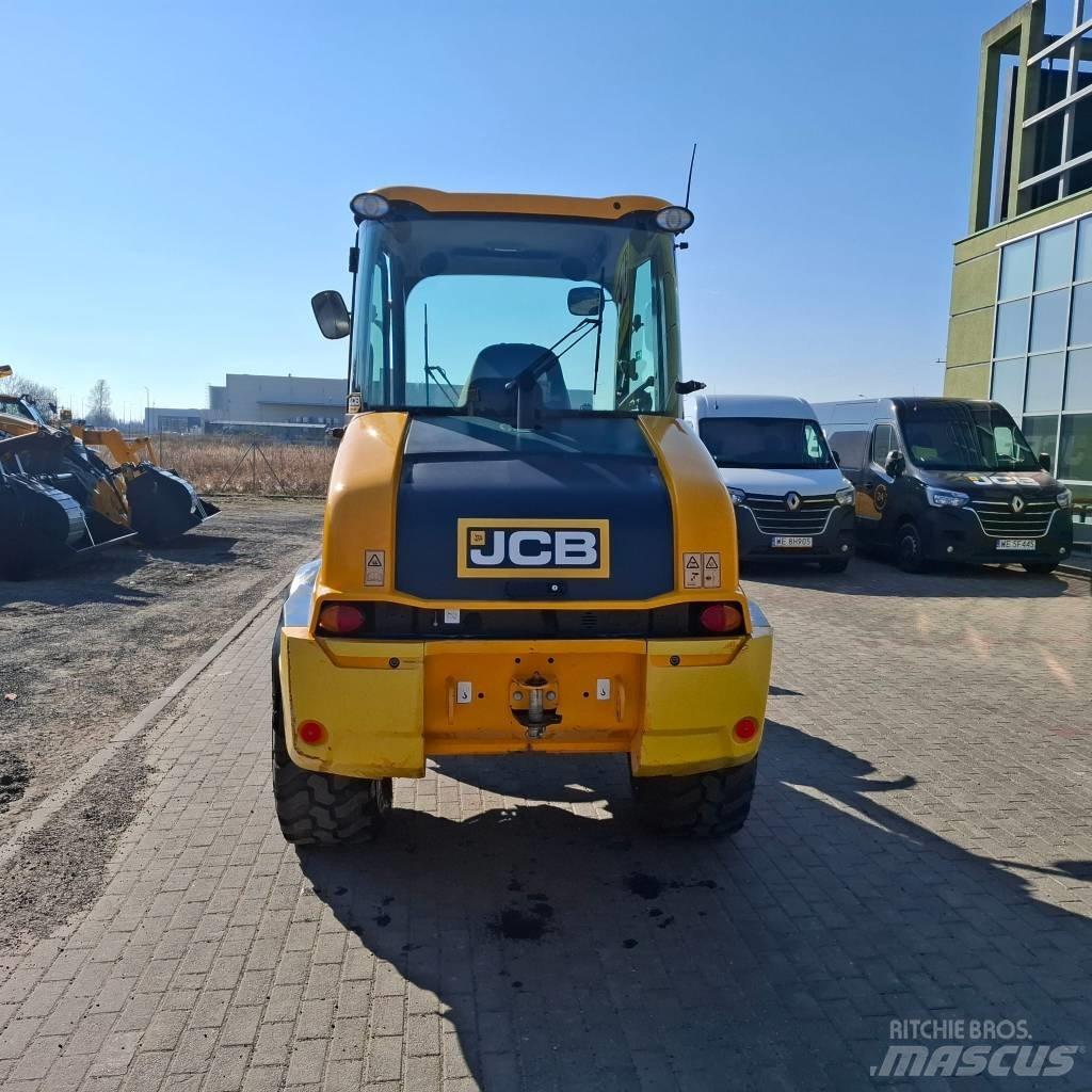 JCB 409 輪胎式裝載機