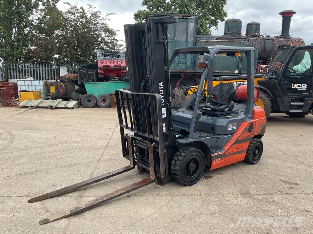 Toyota 02-FGF25 液化石油氣LPG卡車