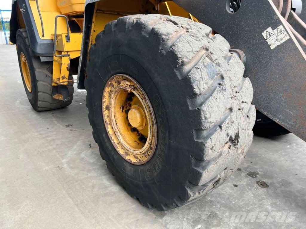 Volvo L180G 輪胎式裝載機