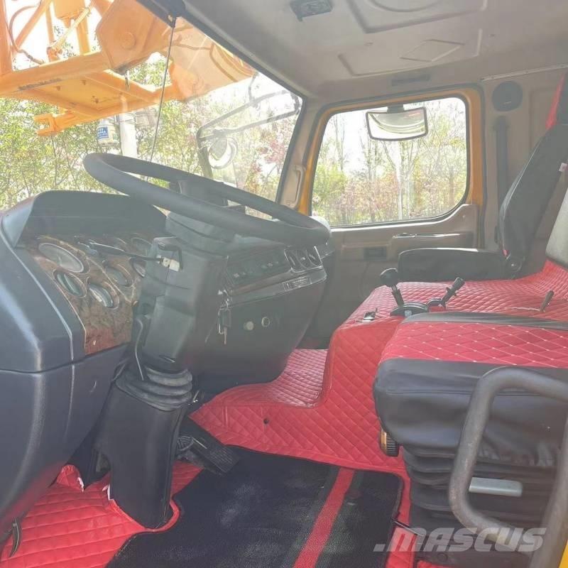 XCMG QY 100 K 全路面起重機/吊車