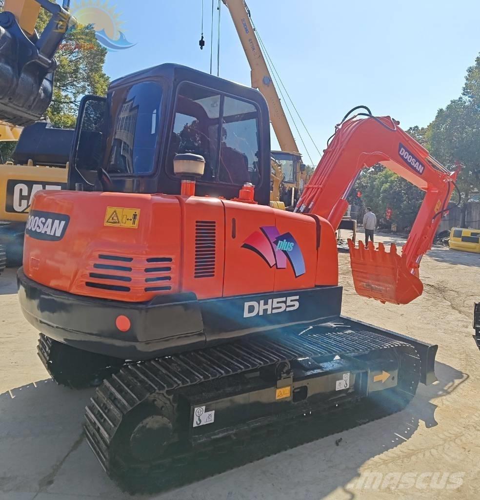 Doosan DH 55 小型挖土機/掘鑿機<7t(小型挖掘機)