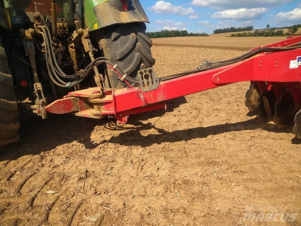 Horsch Tiger 3 MT 中耕管理機
