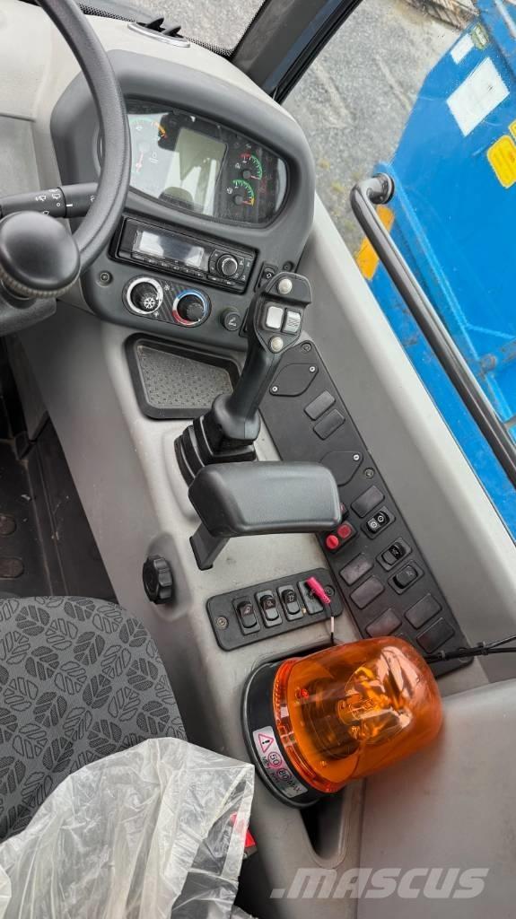 New Holland W70C 輪胎式裝載機