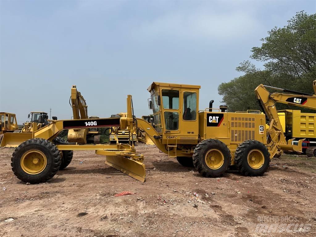 CAT 140G 平土機