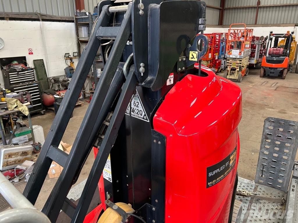 Manitou 100 VJR 垂直升降工作台