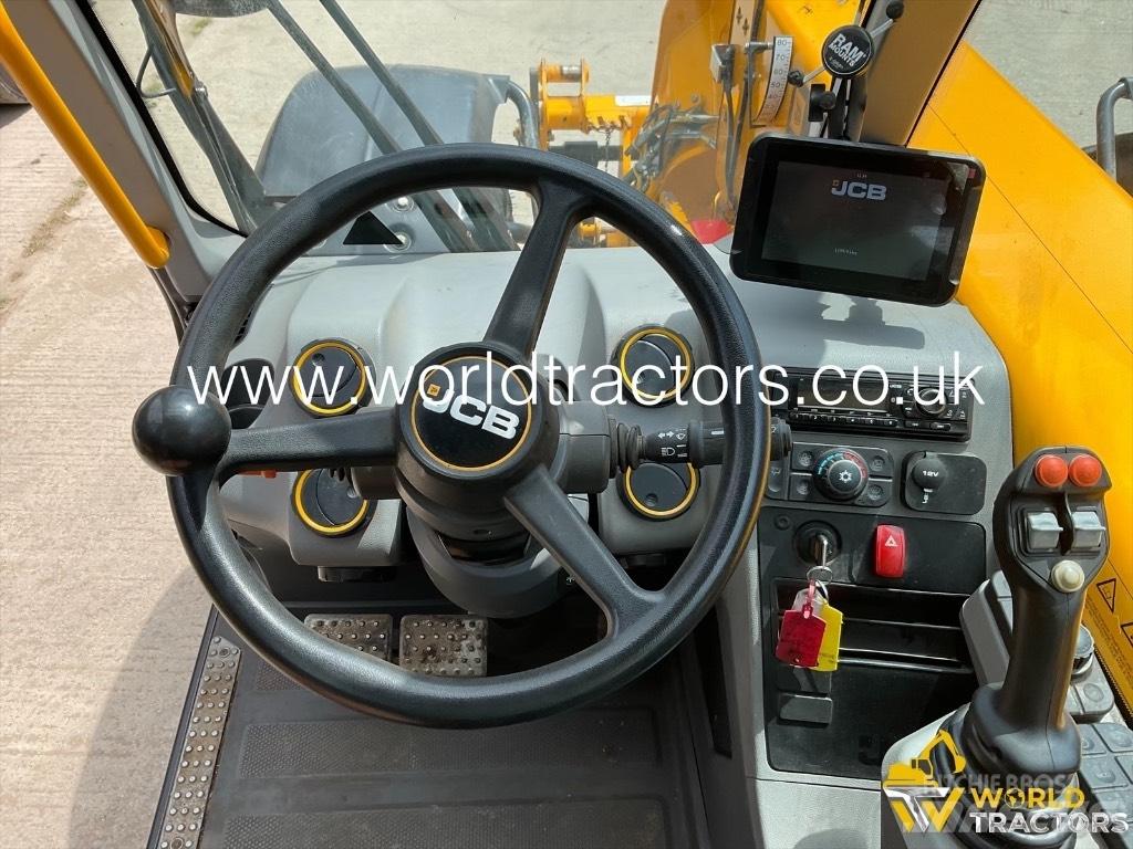 JCB 560-80 伸縮臂操作車