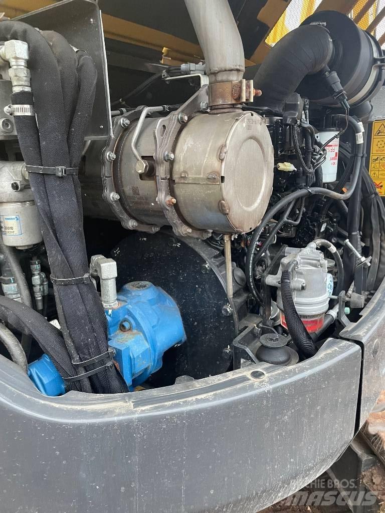 New Holland E60C 小型挖土機/掘鑿機<7t(小型挖掘機)