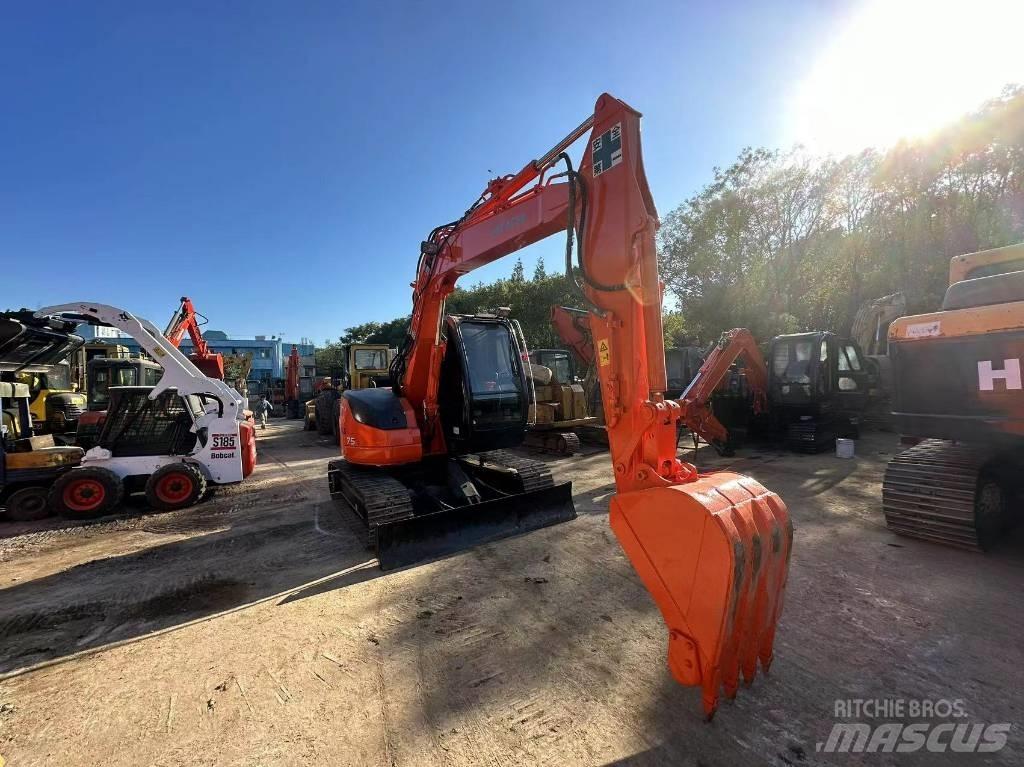 Hitachi ZX 75 中型挖土機/掘鑿機/挖掘機 7t-12t