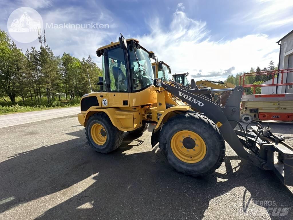 Volvo L 35 G 輪胎式裝載機