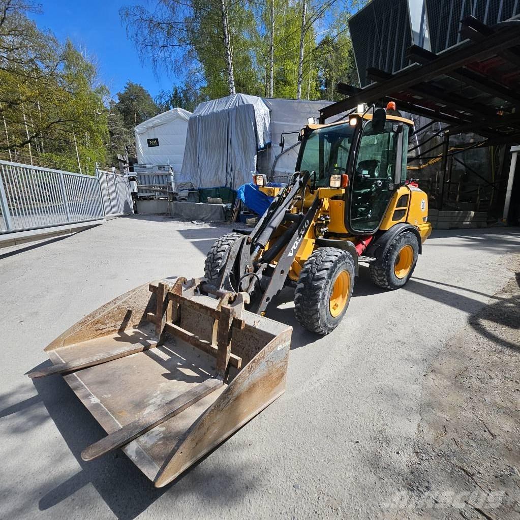 Volvo L25f 輪胎式裝載機