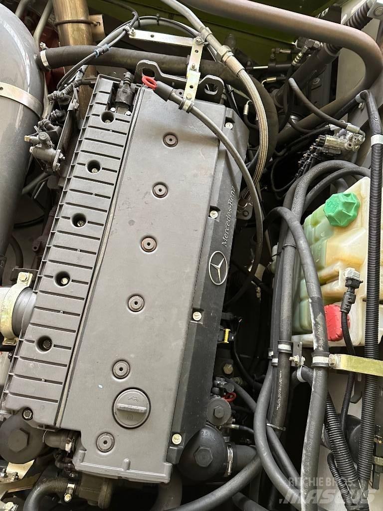 CLAAS Tucano 450 聯合收穫機