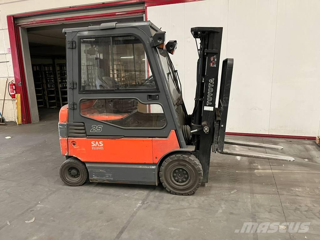 Toyota 7 FBMF 25 電動堆高機