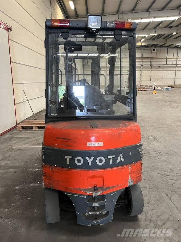 Toyota 7 FBMF 25 電動堆高機