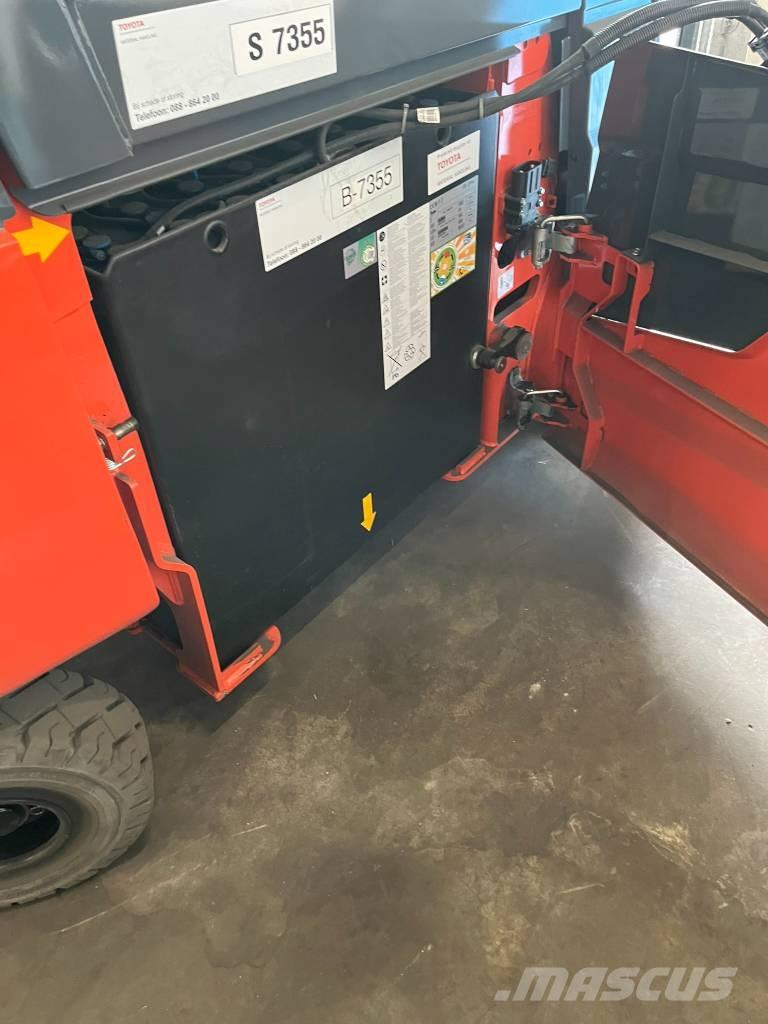 Toyota 7 FBMF 25 電動堆高機