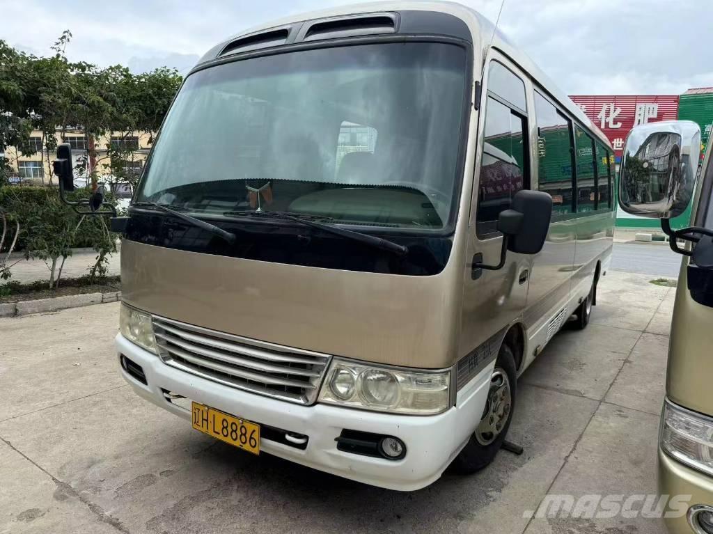 Toyota Coaster Bus 迷你巴士