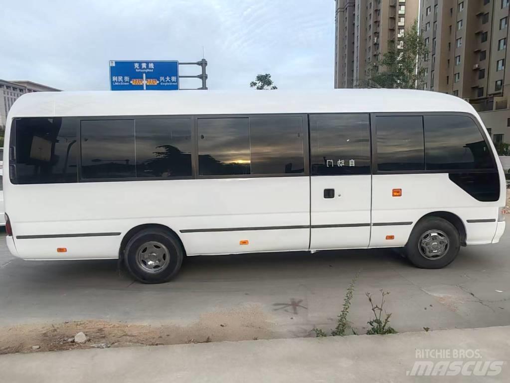 Toyota Coaster 公路客運汽車