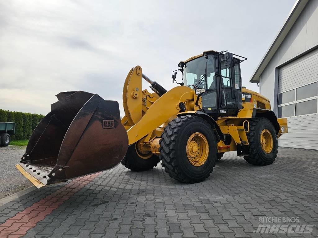 CAT 938 M 輪胎式裝載機