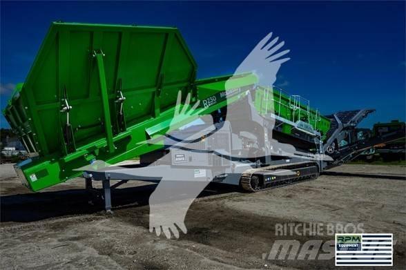 McCloskey R230 篩分機