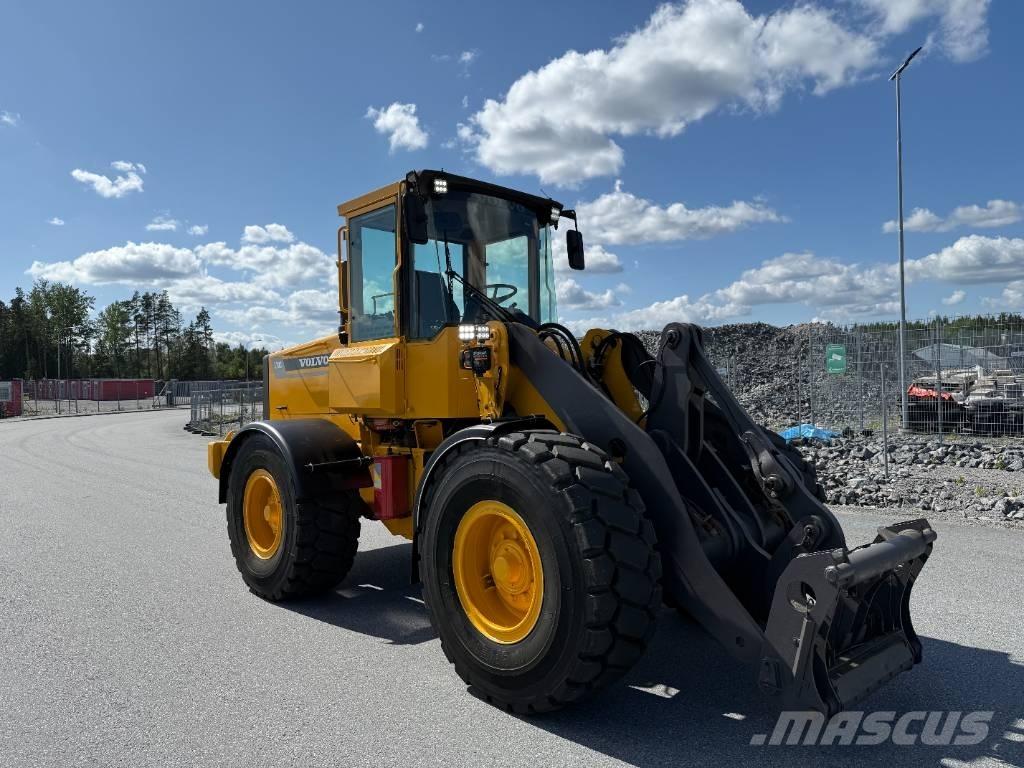 Volvo L 70 C 輪胎式裝載機