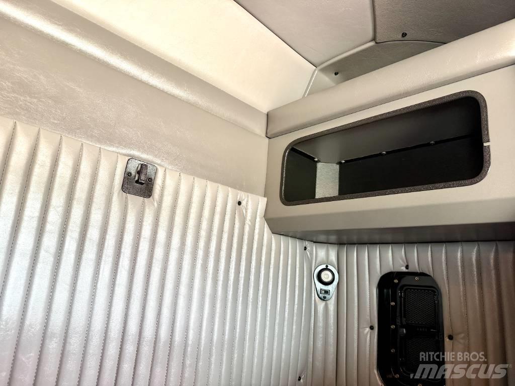 Kenworth T 800 曳引機組件
