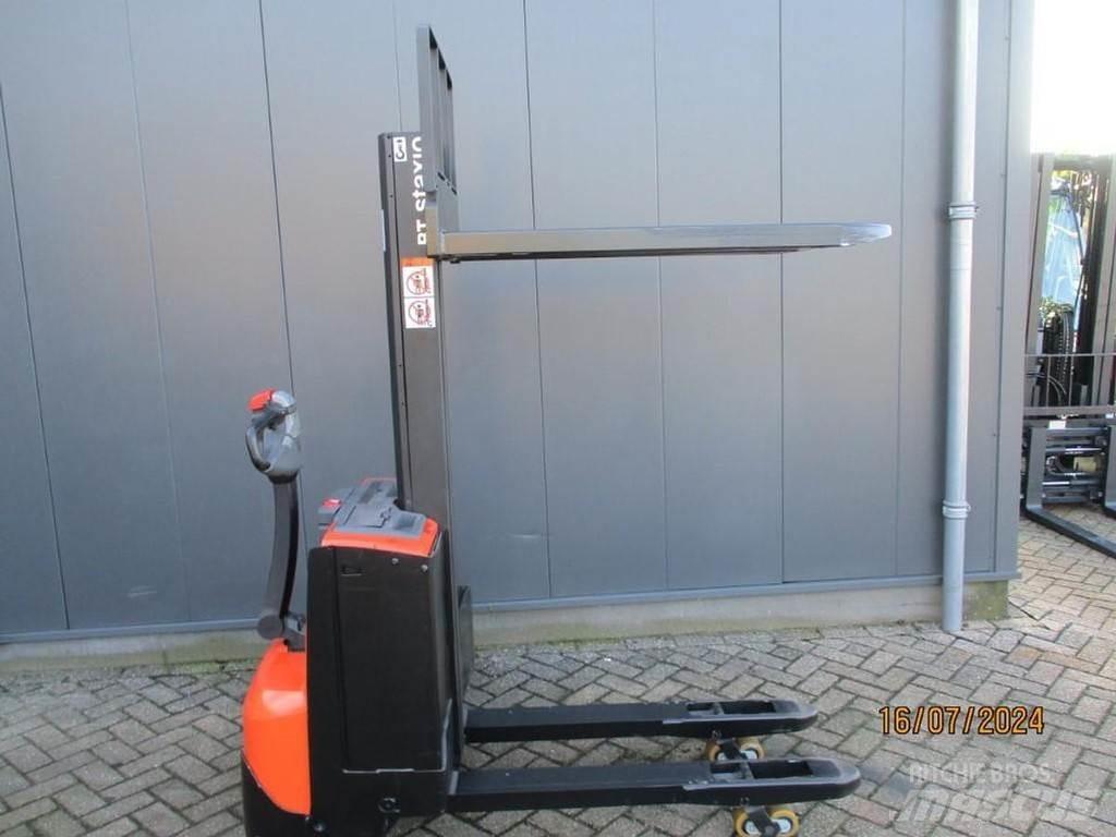 BT SWE 080L 行走控制式堆積機