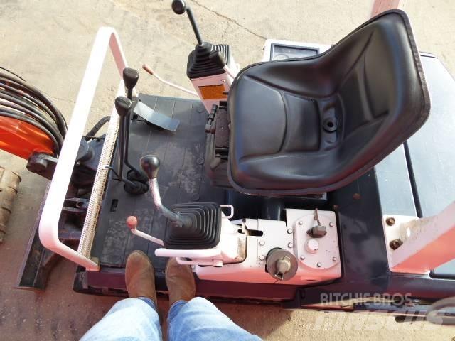 Kubota KX 36 小型挖土機/掘鑿機<7t(小型挖掘機)