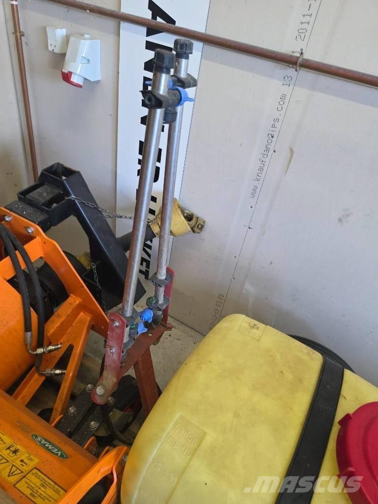 John Deere 855 小型曳引機