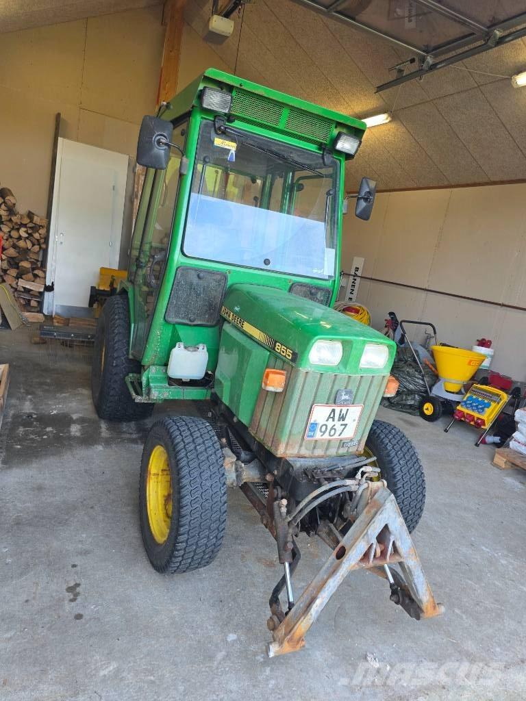 John Deere 855 小型曳引機