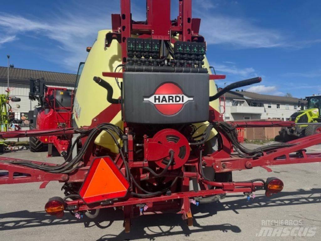 Hardi Mega 1500 承載式噴霧機