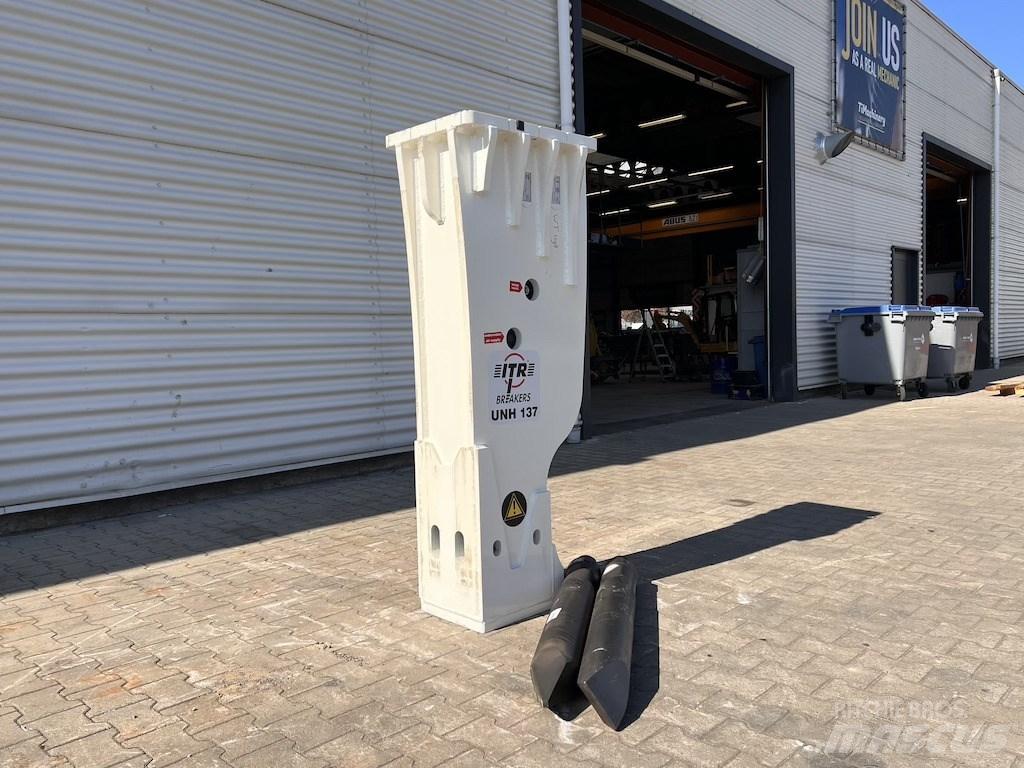  ITR Hamer UNH137 鐵鎚/碎石機