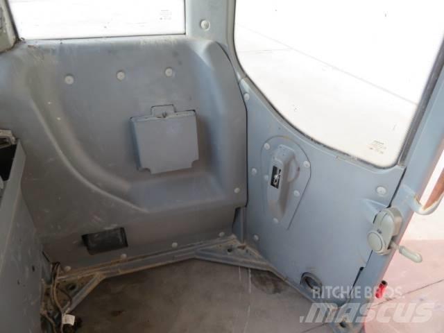Volvo ECR 88 駕駛室與內部