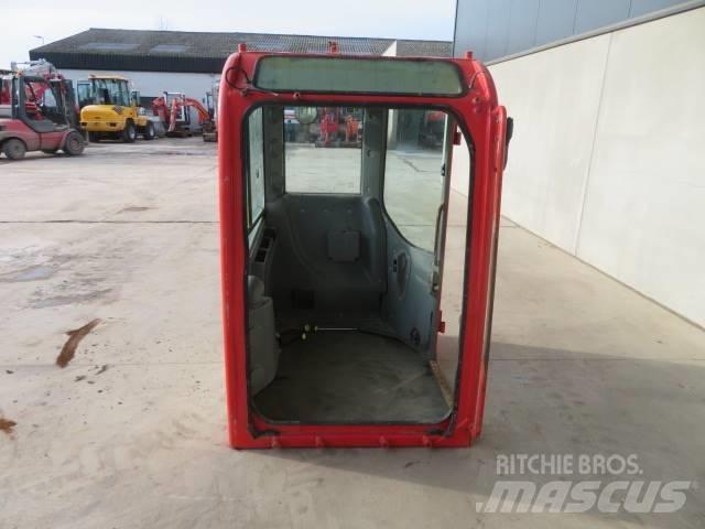Volvo ECR 88 駕駛室與內部