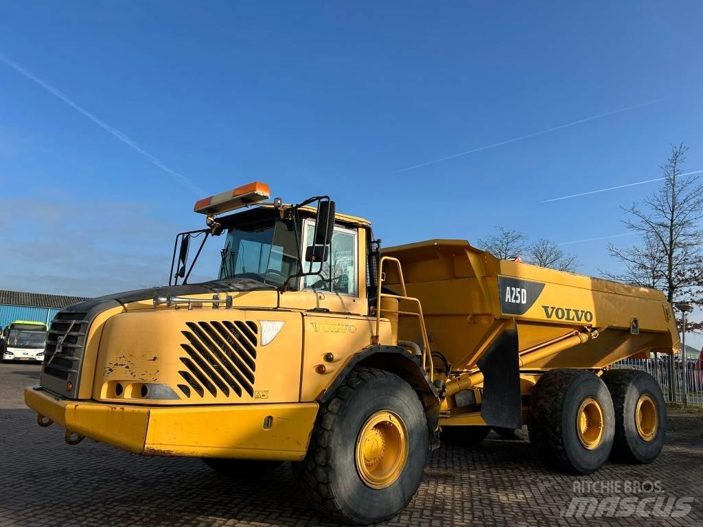 Volvo A 25 D 鉸接式起吊車