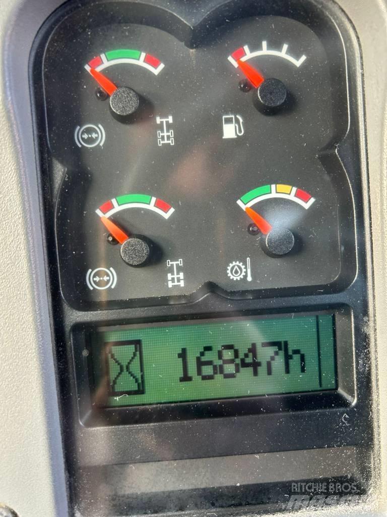 Volvo A 25 D 鉸接式起吊車