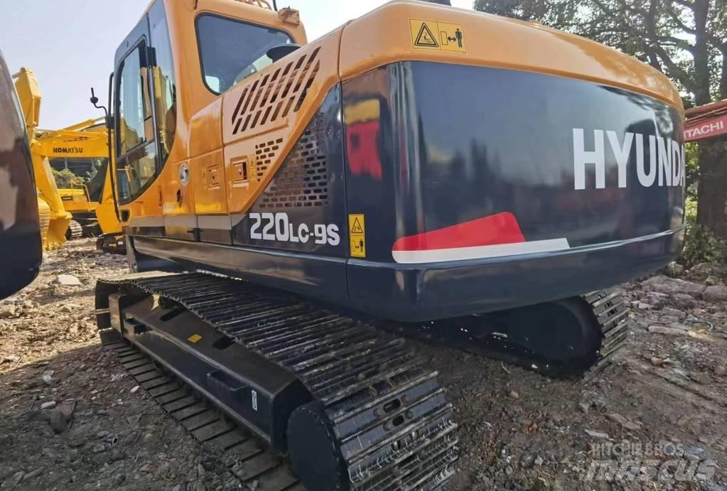 Hyundai R220LC-9S 旋轉式挖土機/掘鑿機/挖掘機