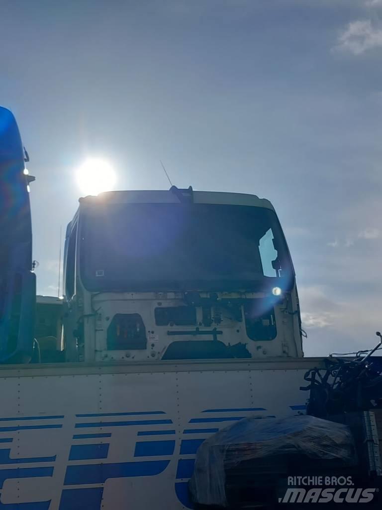 DAF LF45.160 駕駛室與內部