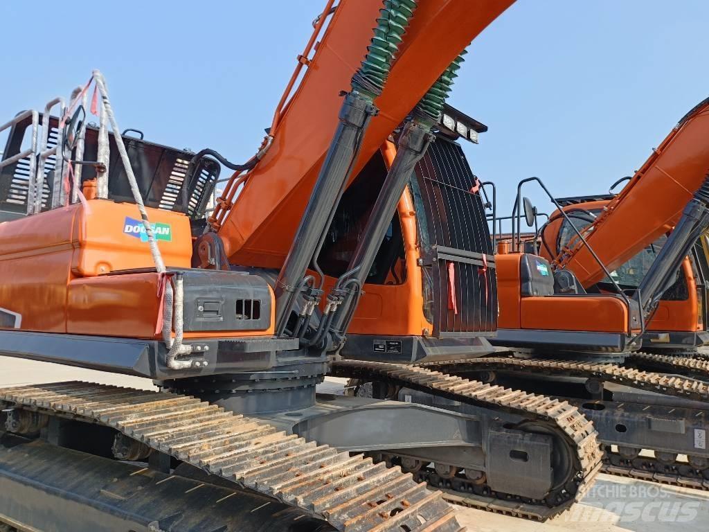 Doosan DX300-9 履帶式 挖土機/掘鑿機/挖掘機