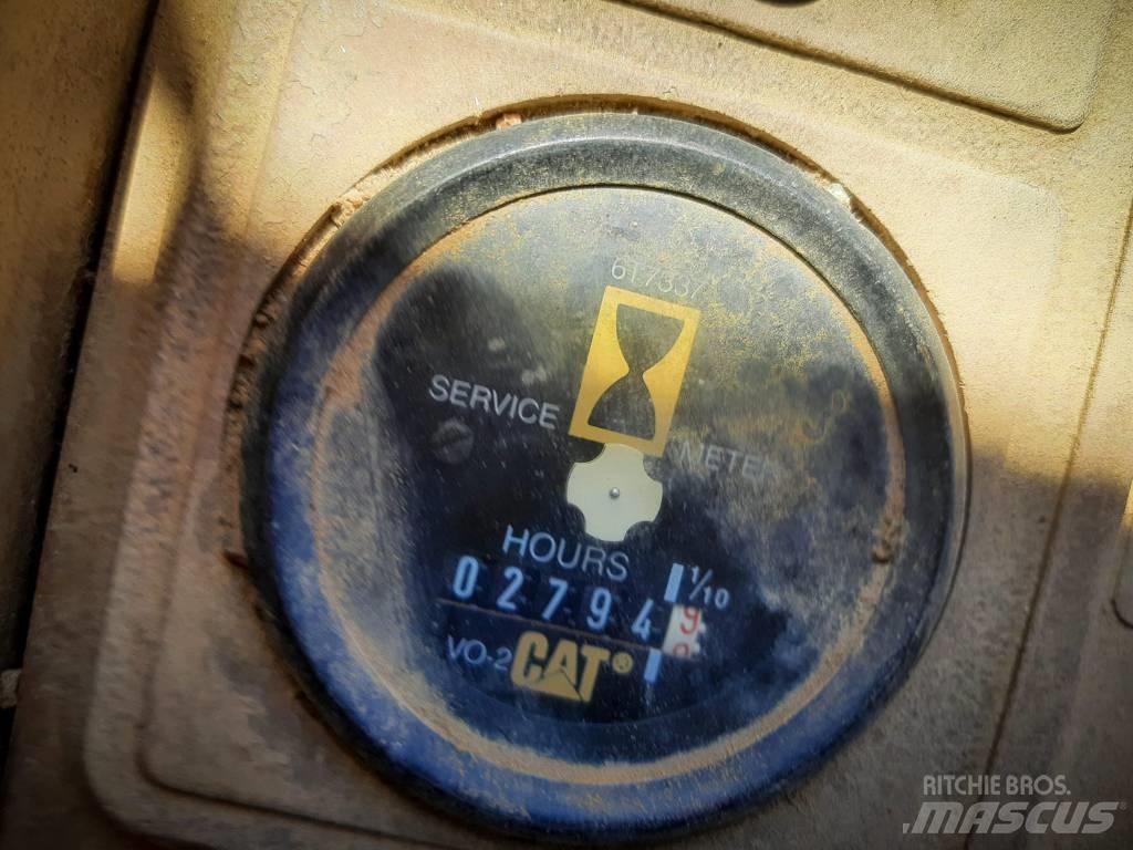 CAT 936 輪胎式裝載機