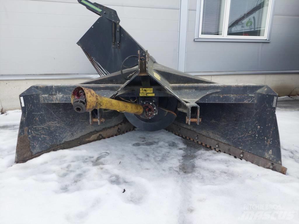 Leppä HD 255 掃雪機