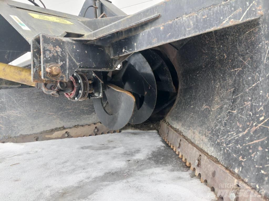 Leppä HD 255 掃雪機