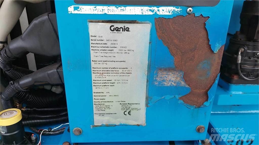 Genie S45 伸縮臂高空作業車