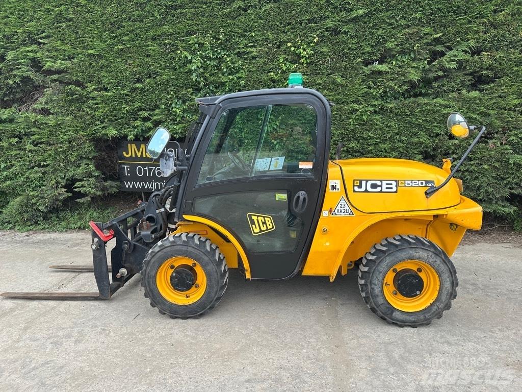 JCB 520-40 伸縮臂操作車