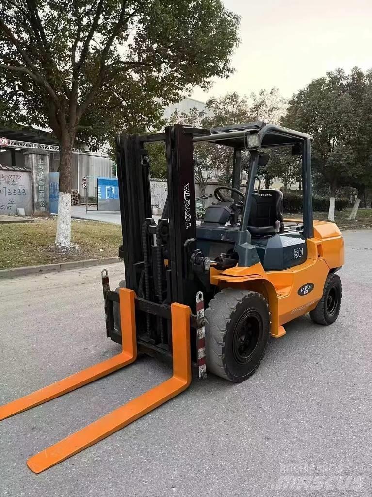Toyota FD 50 柴油卡車