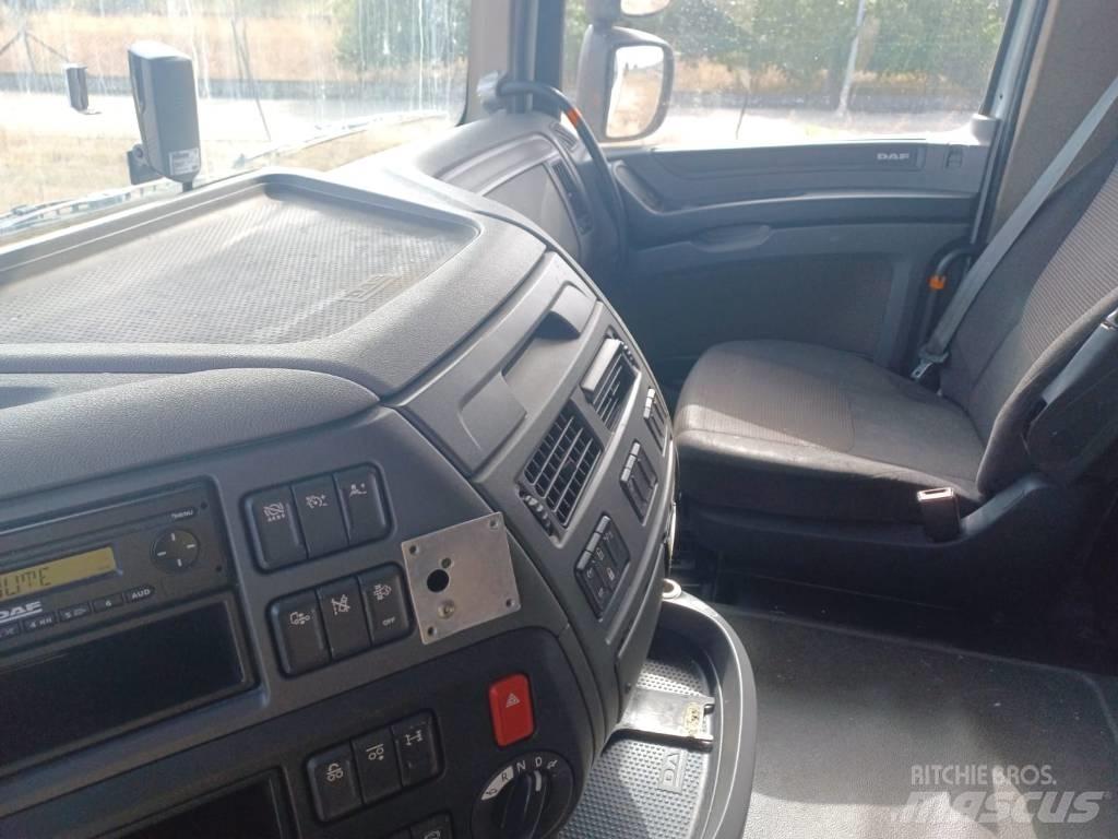 DAF XF 440 篷布卡車