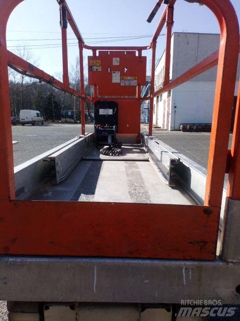 JLG 2630 ES 剪式升降機