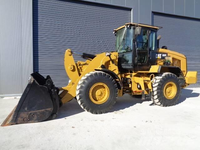 CAT 938 K 輪胎式裝載機