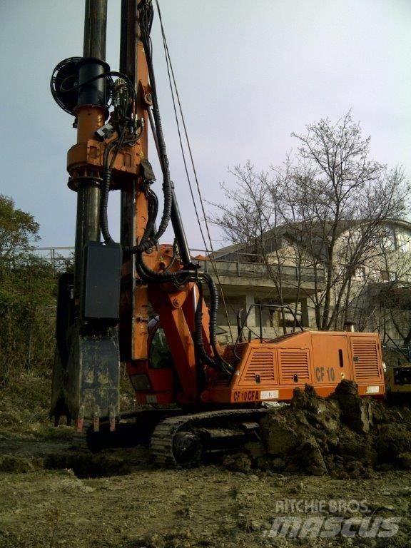 Tescar CF8 DW 振動打樁機